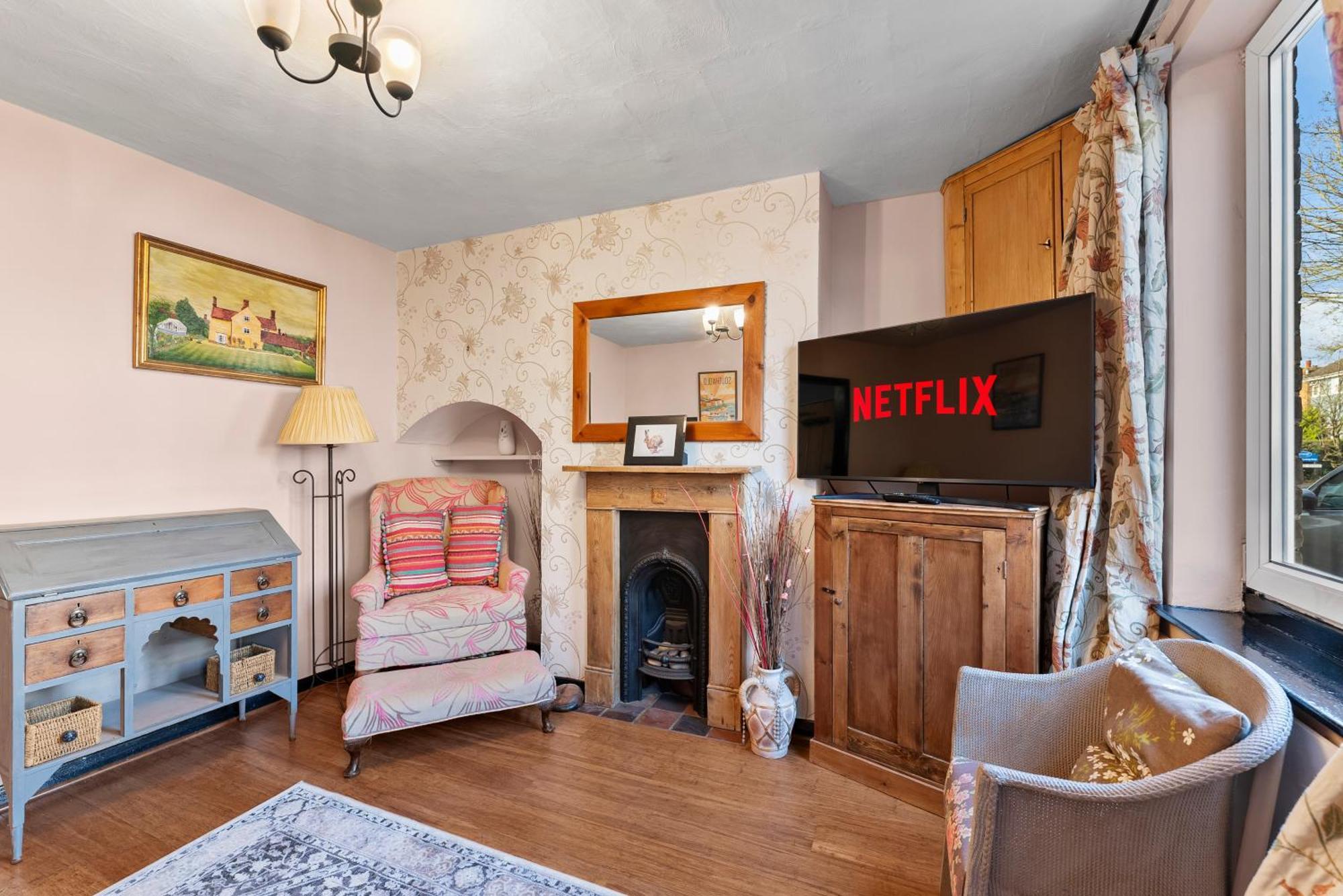139 I Abbey House I Characterful & Peaceful 1Br House W Garden, Rooftop Balcony, Fully Equipped Kitchen And Dedicated Workspace Bury St. Edmunds Exterior photo